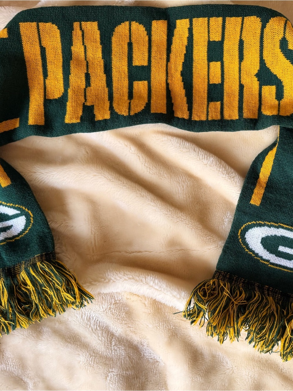 Green & Gold Fans Scarf - Team Knit